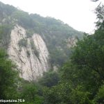 Gravir le mont Song peut être difficile parfois