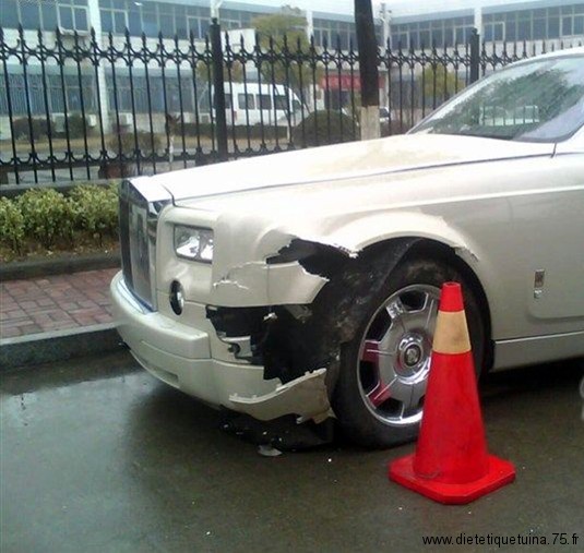 Rolls accidentée Rolls en chine accidentée